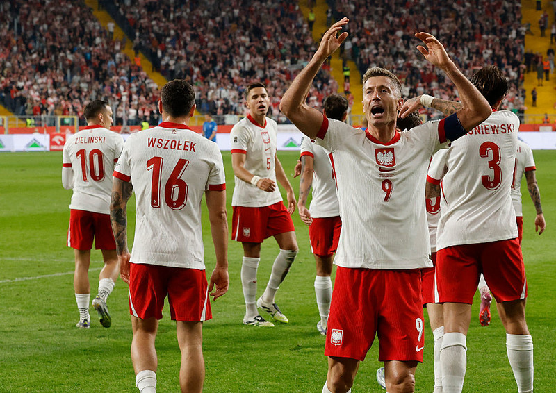 Ranking FIFA: Awans Polski na 33. miejsce, Hiszpania wciąż liderem