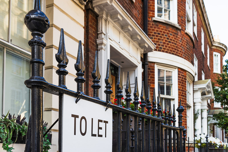 Rekordowe stawki najmu w Wielkiej Brytanii. Czynsze pochłaniają już 44% przeciętnego wynagrodzenia