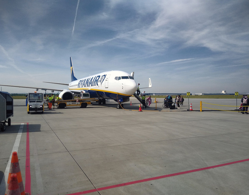 Z lotniska w Jasionce zainaugurowano loty do Edynburga