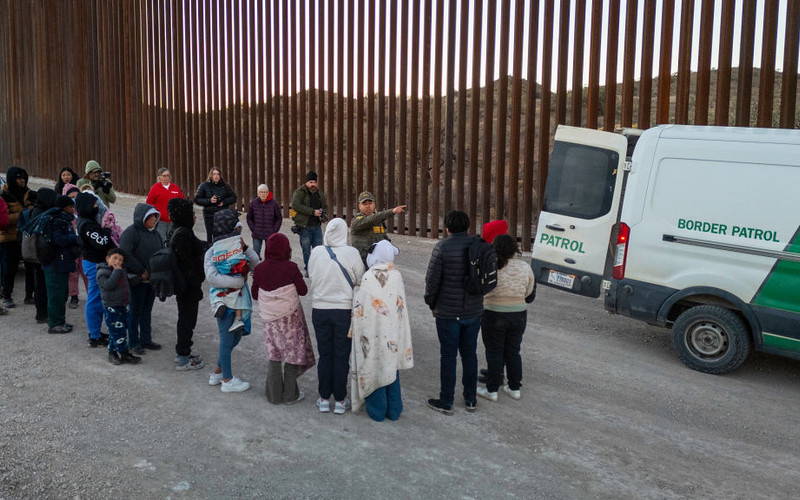 Rekordowe deportacje nielegalnych imigrantów w USA. Opublikowano najnowsze oficjalne dane 