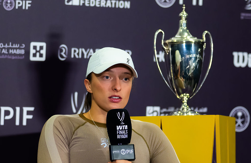 WTA Finals : Świątek zaczyna walkę o prestiż i wielkie pieniądze