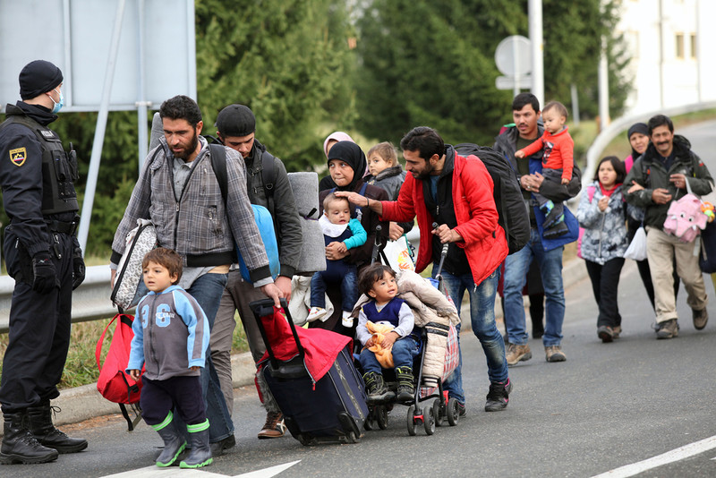 Raport: Trzy miliony osób ubiegało się o azyl w krajach OECD w 2024 r. To historyczny rekord