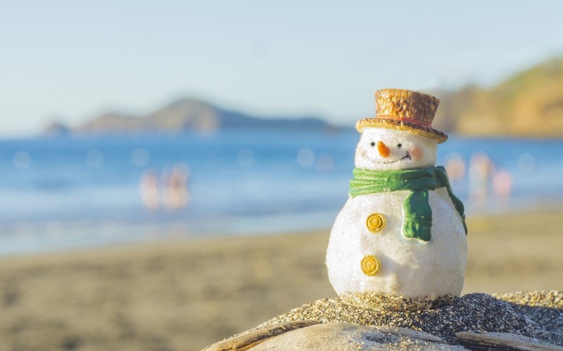 Więcej Polaków niż przed rokiem planuje wyjechać za granicę w święta i sylwestra