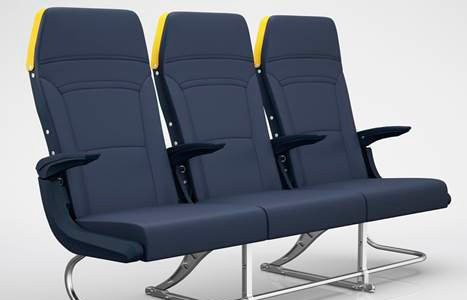 Ryanair pokazał nowe fotele. Będzie więcej miejsca na nogi