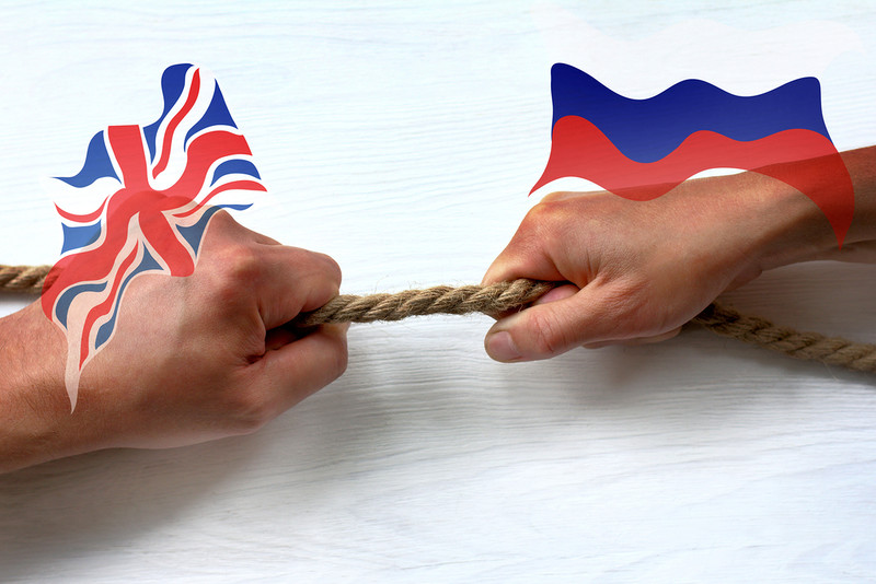 "The Guardian": Wielka Brytania przejęła rolę - od USA - największego wroga Rosji