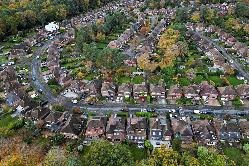 Oto sąsiadujące z Londynem miasteczka, które ludzie błędnie uważają za eleganckie