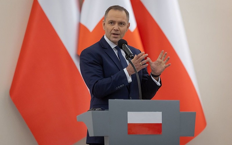 CBOS: Karol Nawrocki liderem rankingu zaufania