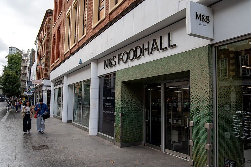 Marks & Spencer otwiera kolejne sklepy w Londynie i rozważa 172 nowe lokalizacje