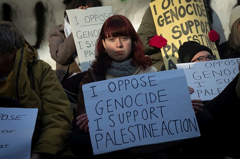 Niespokojny weeekend w największych miastach UK. Aresztowania podczas propalestyńskich demonstracji