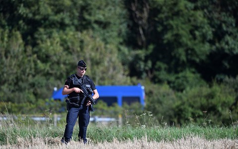 Francja: Zatrzymano mężczyznę podejrzanego o atak na żołnierzy