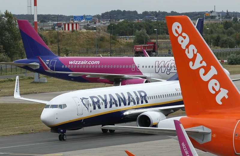 "Financial Times": Europejskie tanie linie lotnicze przygotowują się do powrotu na Ukrainę