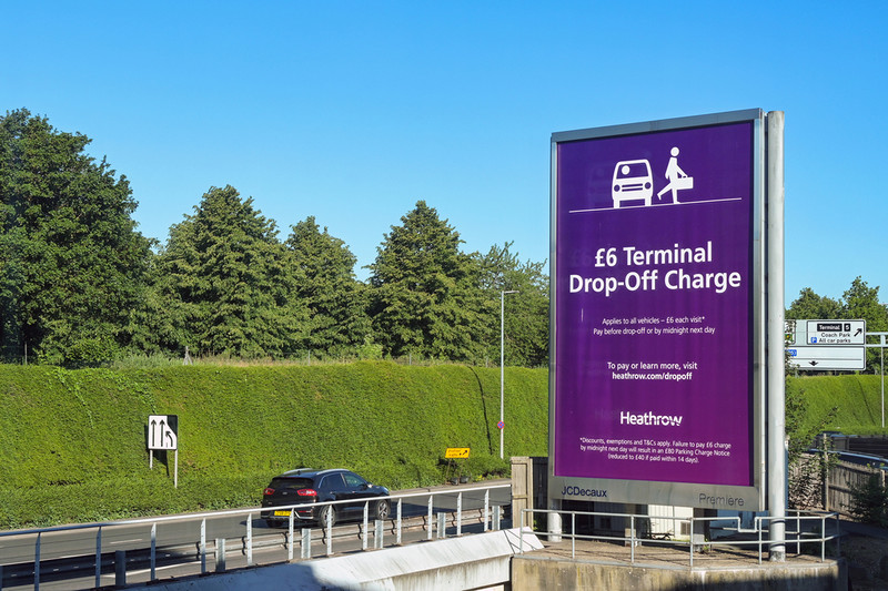 Heathrow podnosi opłaty za wjazd pod terminale i wprowadza surowe kary za przekroczenie czasu