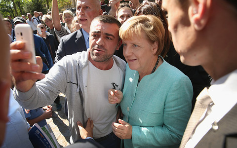 Niemcy chcą bardziej pomagać uchodźcom. Merkel obiecuje 50 mln euro
