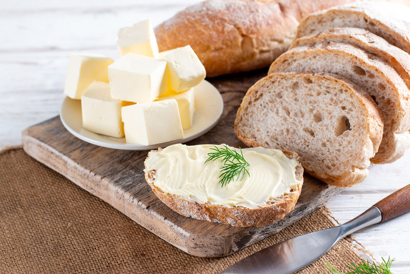 Ranking Which?: Najlepsze masła do smarowania w UK. Marki własne supermarketów lepsze niż Lurpak