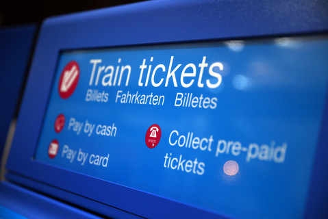 Przewoźnicy kolejowi zapowiadają podwyżki cen biletów w UK