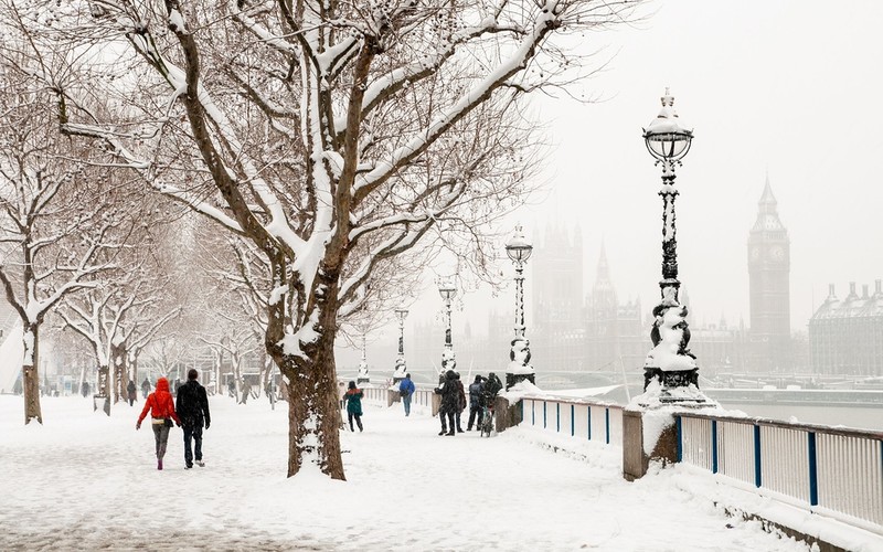 Czerwone ostrzeżenie: BBC Weather prognozuje śnieg w Londynie przez cztery dni z rzędu