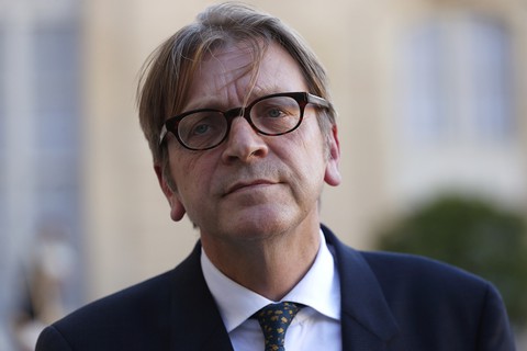 EU's Verhofstadt says invisible borders after Brexit are a "fantasy"