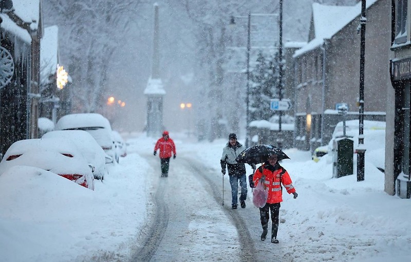 Fala mrozów i śnieg w Wielkiej Brytanii. Żółte ostrzeżenia obowiązują prawie w całym kraju