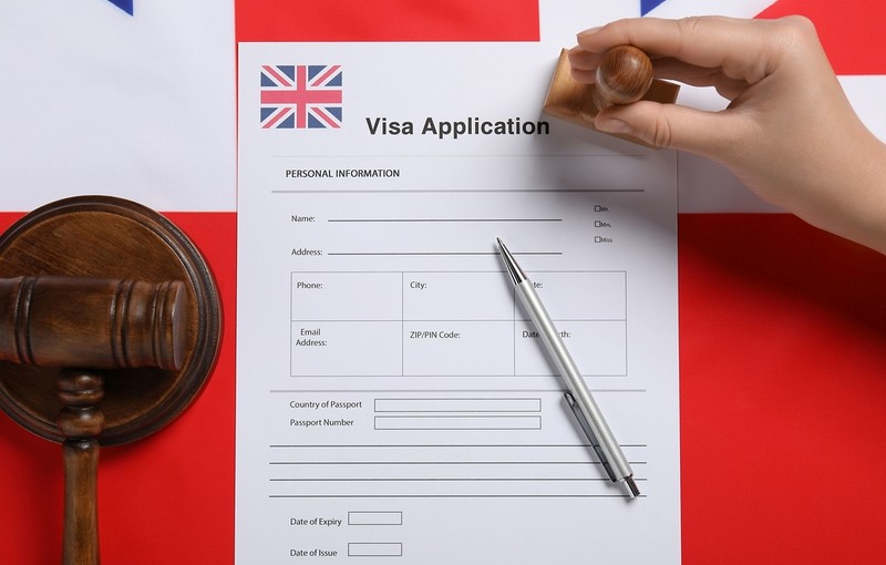 Liczba wniosków o wizy do Wielkiej Brytanii spadła o ponad 100 000