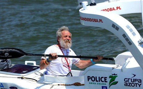Alexander Doba paddles in the direction of France