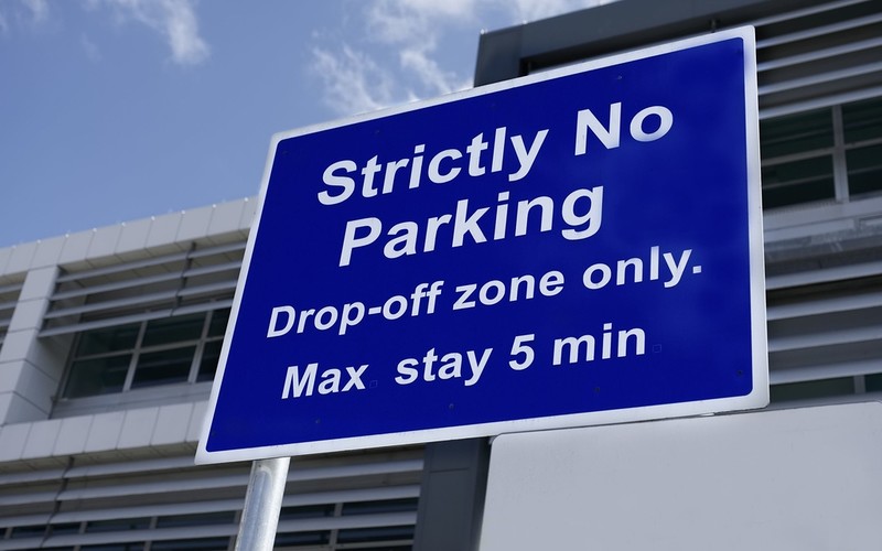 Opłaty za podwiezienie pod lotnisko: Gatwick najdroższe w całym UK