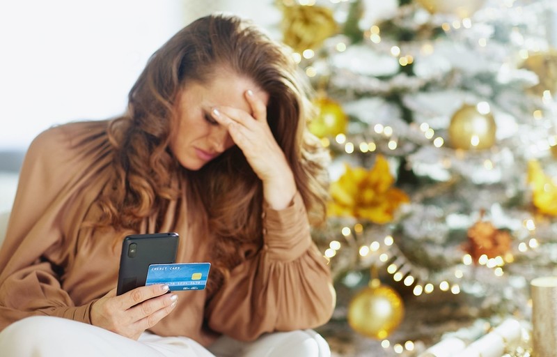 UK: "Bezprecedensowa" liczba osób poszukujących pomocy w spłacie długów po świętach 