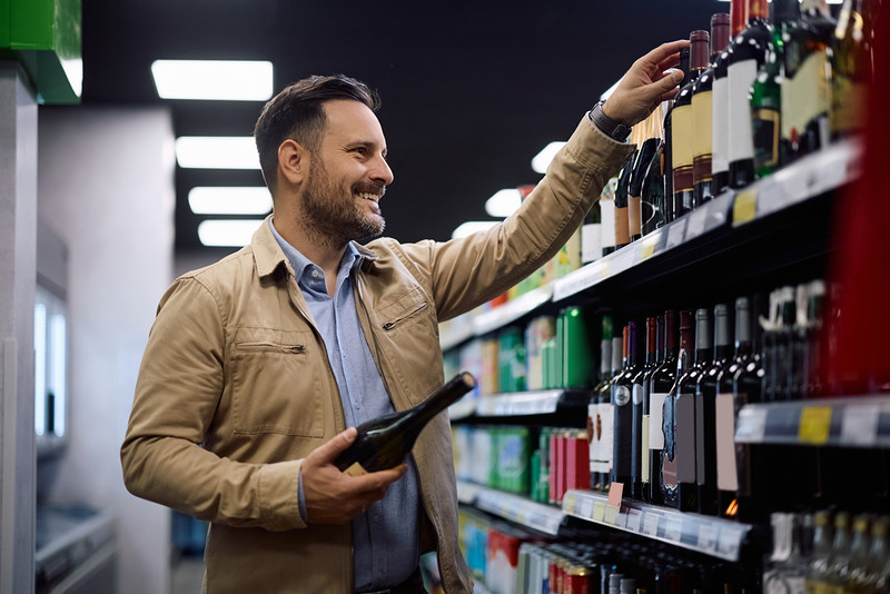 W Polsce rośnie dostępność do alkoholu. Eksperci ostrzegają