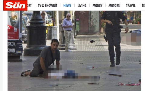 British hero of Barcelona who comforted boy, five, injured in the Las Ramblas attack  