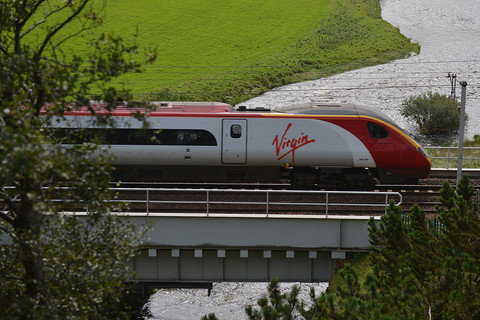 Virgin Trains: Pół miliona biletów za 50 procent ceny