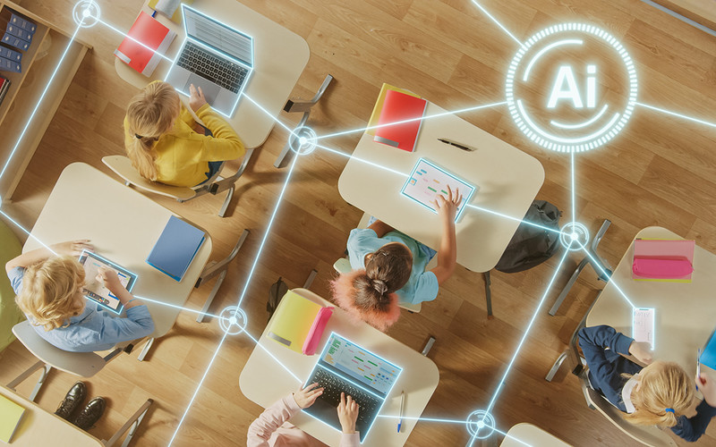 Sztuczna inteligencja trafi do wszystkich brytyjskich szkół jako narzędzie korepetycyjne