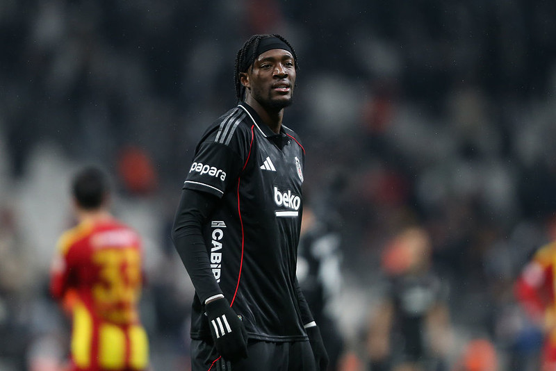 Powrotny transfer Abrahama do Aston Villi