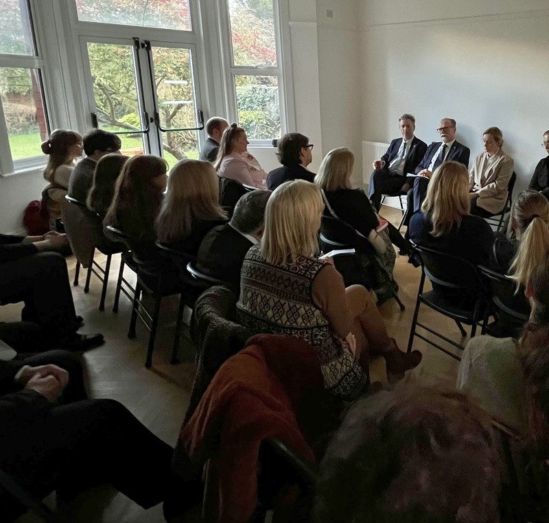 Jak Senat RP wspiera Polonię i Polaków za granicą? 71,5 mln zł do podziału w tym roku