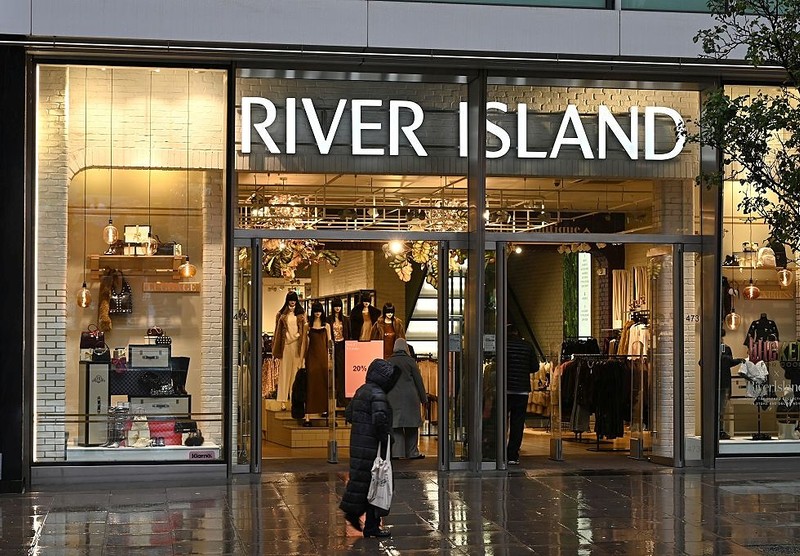 Kolejne sklepy do zamknięcia. Znikną punkty sieci Poundland, River Island i GAME