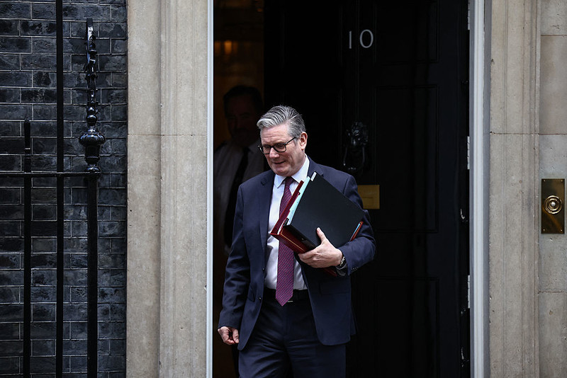 Starmer will not quit and is upbeat, No 10 says after communications chief quits