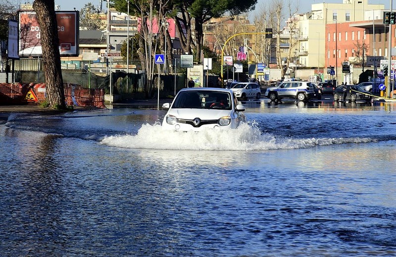 Ambasada RP we Włoszech ostrzega: Nadchodzi druga fala gwałtownego pogorszenia pogody