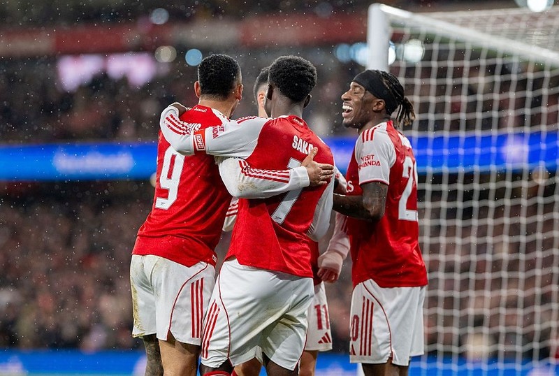 Gunners cruise into FA Cup fifth round with dominant victory against League One opponents