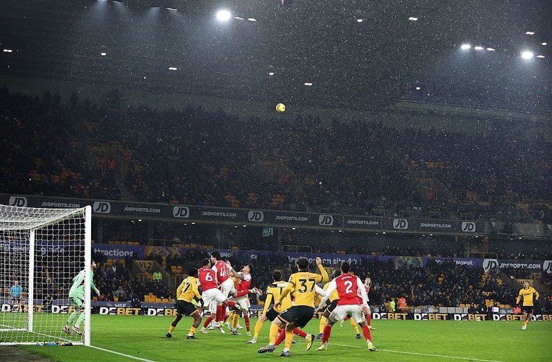 Piłkarski weekend w Europie: Arsenal i Barcelona przed szansą na przełamanie