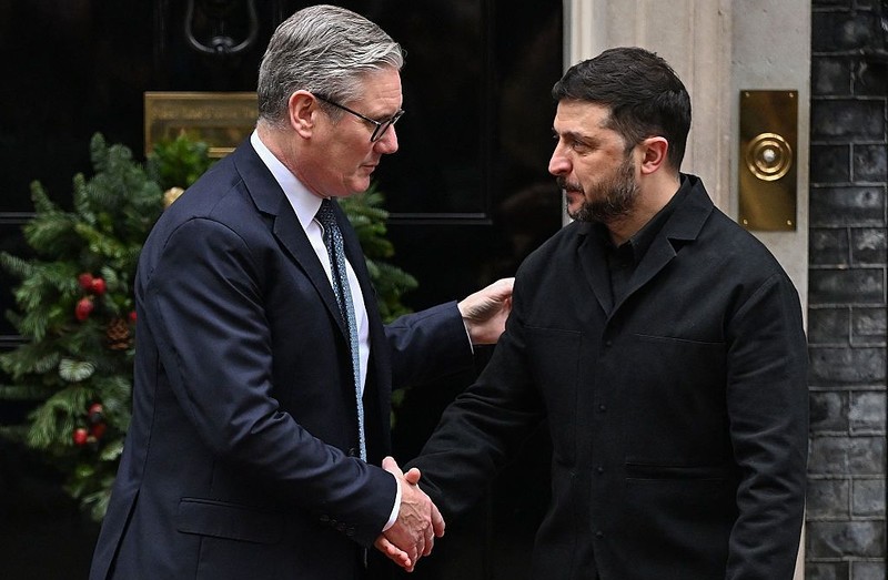 Cztery lata wojny: Wielka Brytania nadal głównym sojusznikiem Ukrainy, ale w europejskich formatach