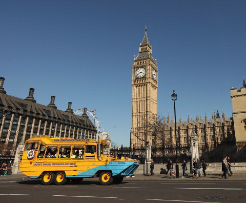 London Duck tours will no longer go on the River Thames  Read more: http://metro.co.uk/2017/08/30/lo