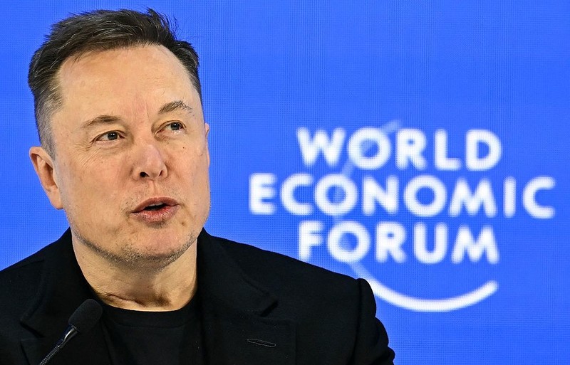 Elon Musk najbogatszym człowiekiem świata z majątkiem 839 mld dolarów