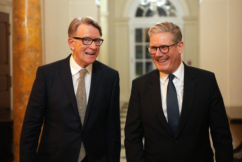 Premier Starmer był ostrzegany o związkach Mandelsona z Epsteinem