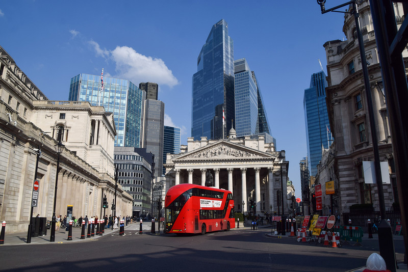 Słaby początek roku dla brytyjskiej gospodarki. Dane za styczeń pokazały zerowy wzrost