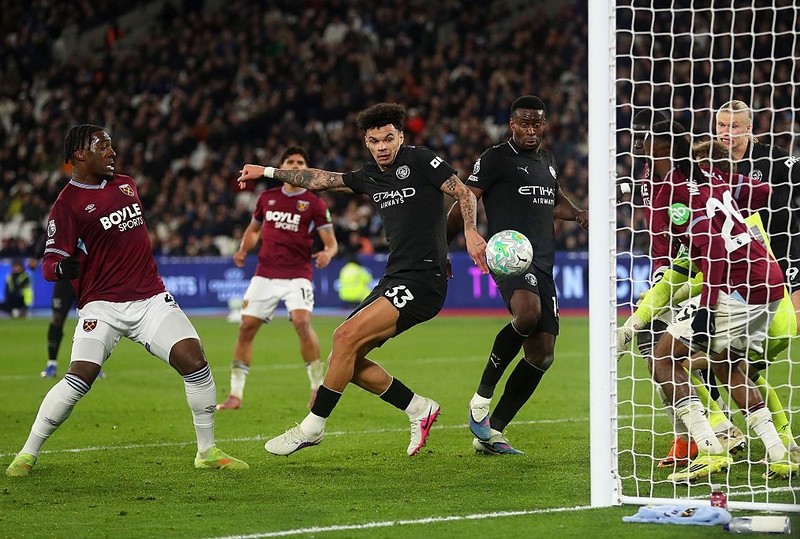 Liga angielska: Wpadka Manchesteru City, zwycięstwo Arsenalu