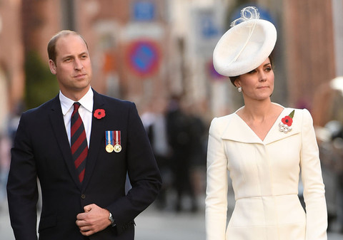 William and Kate announce they are expecting their third child