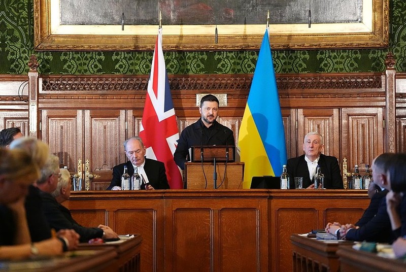 Zełenski przemawiał w Izbie Gmin: Iran i Rosja to "bracia w nienawiści"