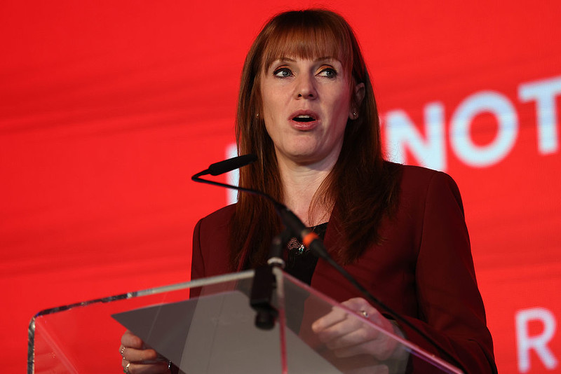 UK: Rayner krytykuje plany rządu dotyczące reform migracyjnych jako "niebrytyjskie"