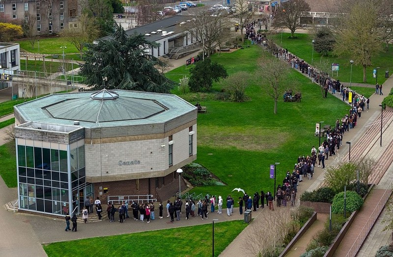 Anglia: Wykryto kolejne pięć przypadków zapalenia opon mózgowo-rdzeniowych, łącznie już 20