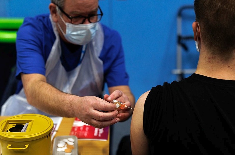 Anglia: Za wcześnie, by stwierdzić, czy epidemia zapalenia opon mózgowych osiągnęła już szczyt