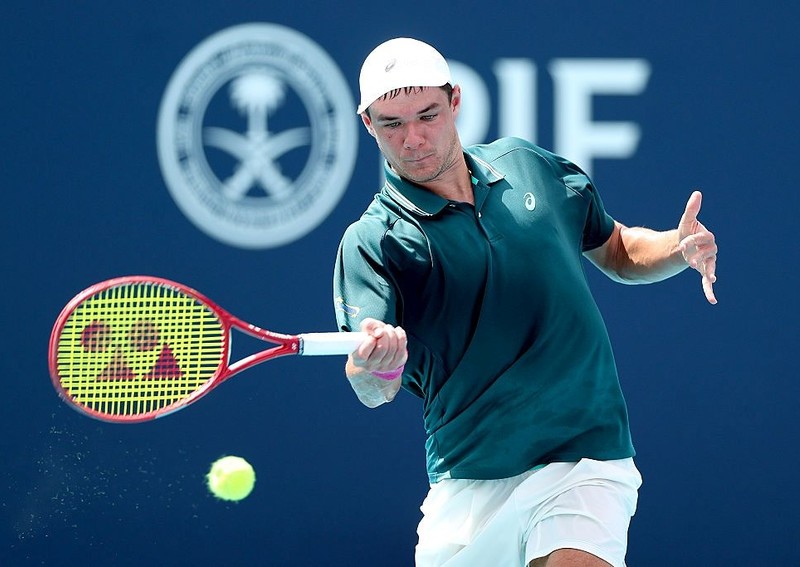 Turniej ATP w Miami: Majchrzak pokonał Tiena i awansował do trzeciej rundy