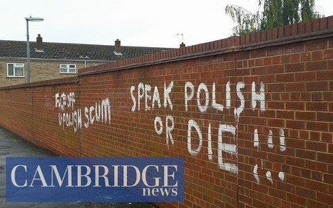 "Mów po polsku albo zginiesz". Rasistowskie graffiti w Huntingdon